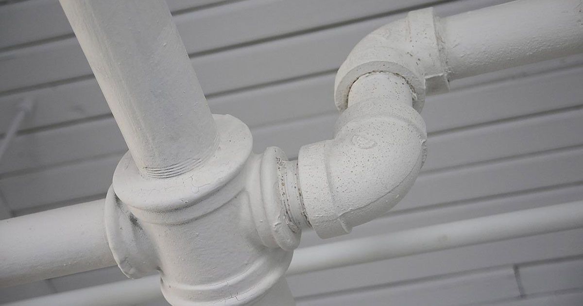 5 Mitos sobre o desentupimento do encanamento