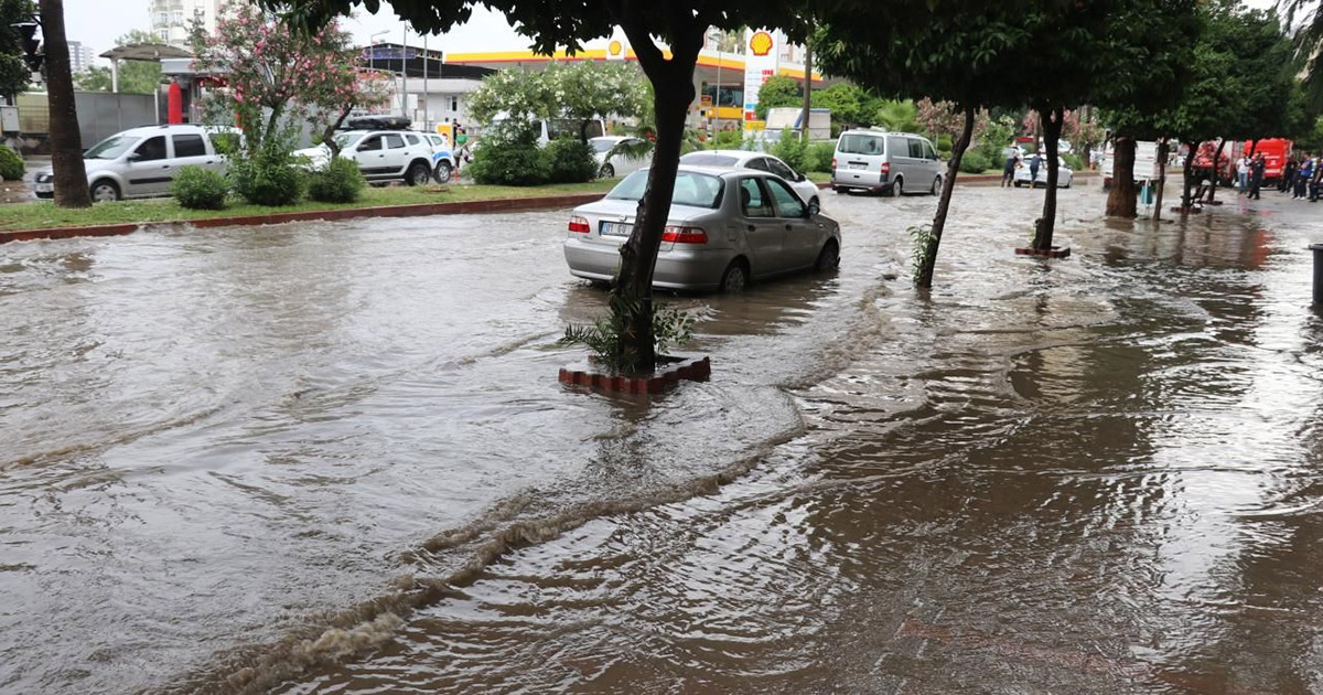 Evitando Inundações: Serviços de Desentupimento Cruciais