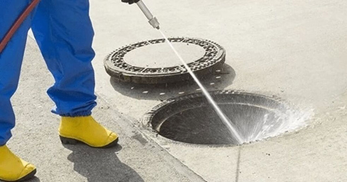 Hidrojateamento de Alta Pressão para Esgoto: Vantagens e Benefícios