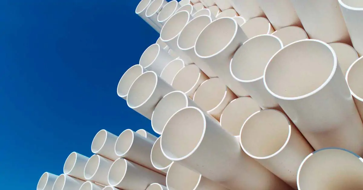 O que derrete cano PVC?